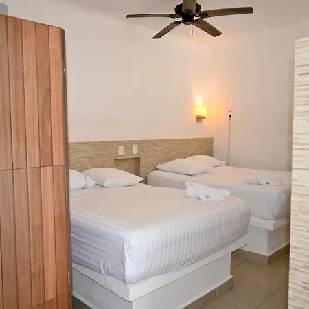 Pelicano Inn Playa del Carmen - Beachfront Hotel-2